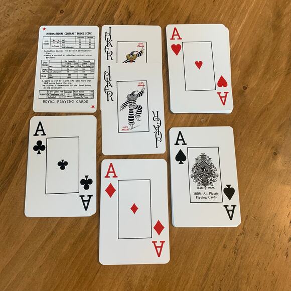 Royal 100% Plastic Playing Cards Red Washable LIKE NEW Vintage Bridge - Picture 9 of 10